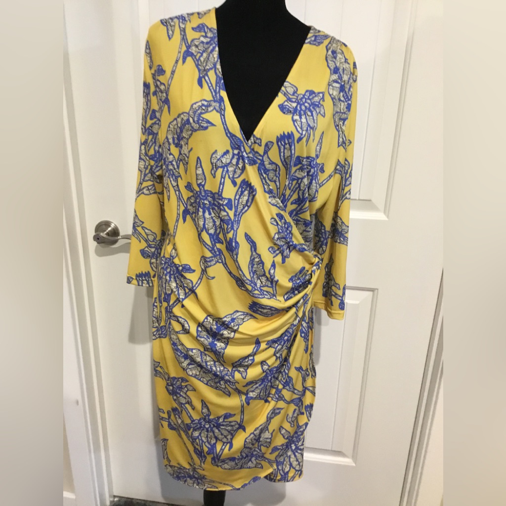 Am By Amelia Wrapped Dress Size Xl